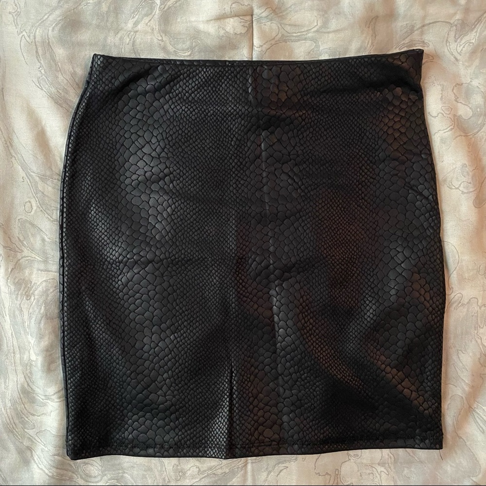 Windsor black snakeskin mini skirt